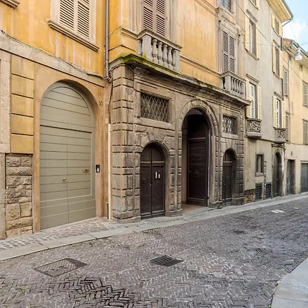 Palazzo San Giacomo